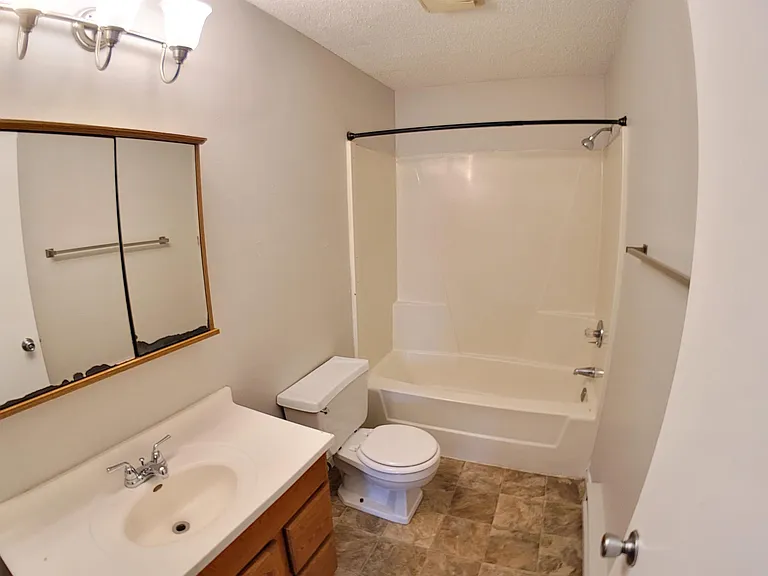 4009 Westover Rd SE — Photo 4