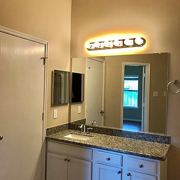 30318 Emerson Creek Dr — Photo 17