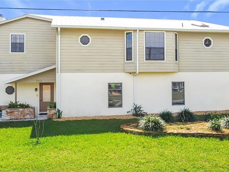 24313 Pirate Harbor Blvd — Photo 3