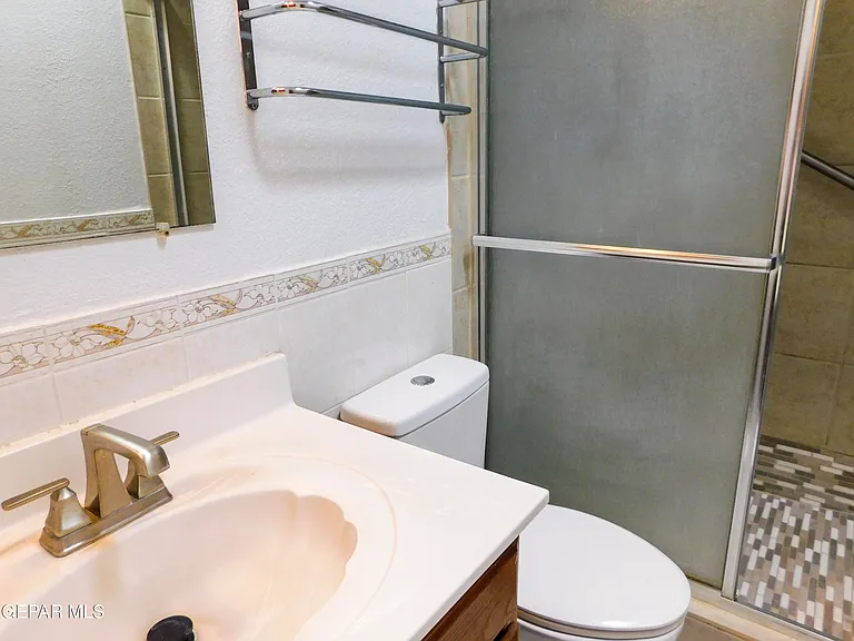 1013 Le Barron Rd — Photo 10