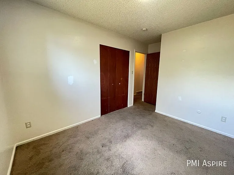19 Reed Pl — Photo 10