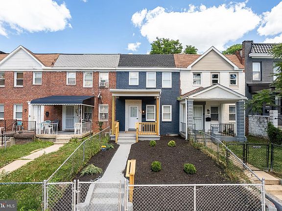 3rd image of 3712 Arcadia Ave