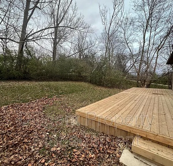438 Bellevue St #UPPER — Photo 44
