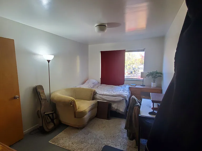 204 Miller St #E — Photo 3