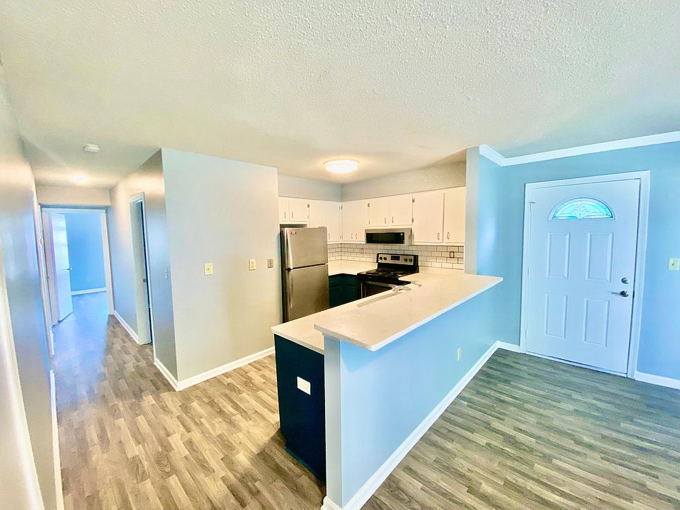1st image of 1351 Bayville Ct #5