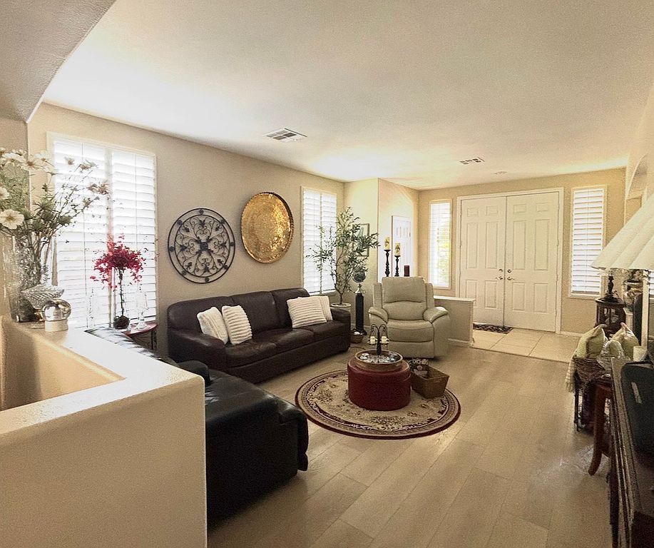 2362 Thayer Ave - Property Image