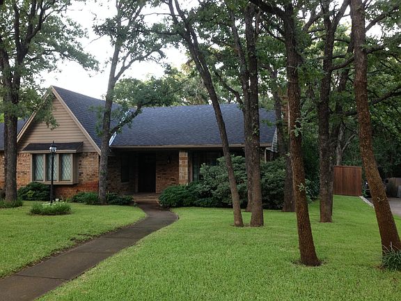 2nd image of 3119 Sunset Oaks St