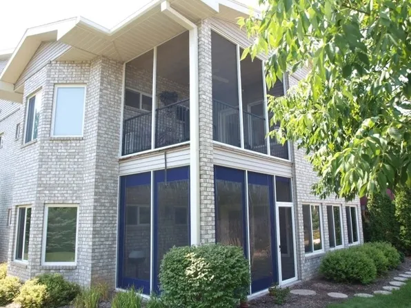 61 Cherokee Cir Unit 101, Madison, WI 53704