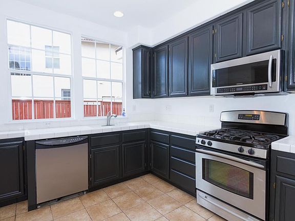 3rd image of 27919 Tamrack Way