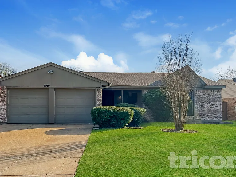 3029 Meadowmoor St — Photo 1