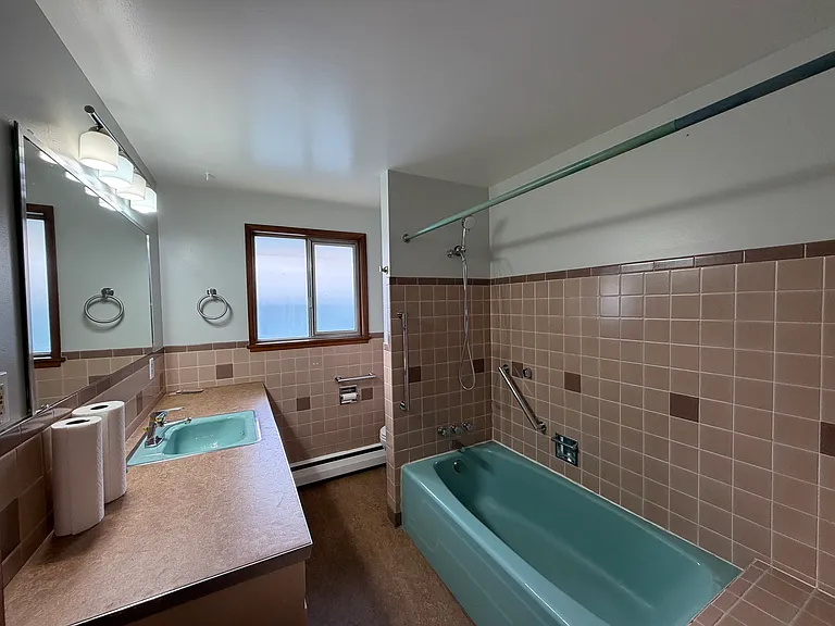 5201 16th Ave SW — Photo 14