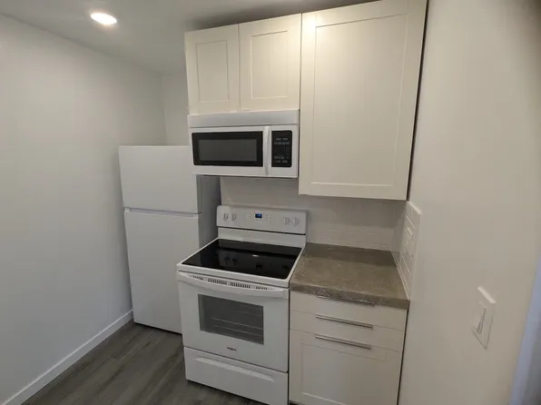 2921 Lincoln Way, Ames, IA