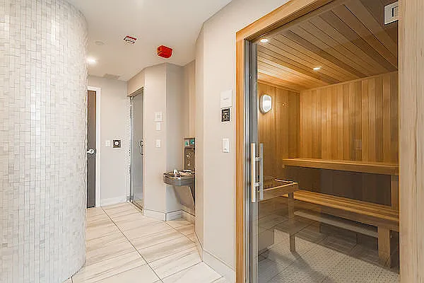 930 16th Ave SW #402 — Photo 27