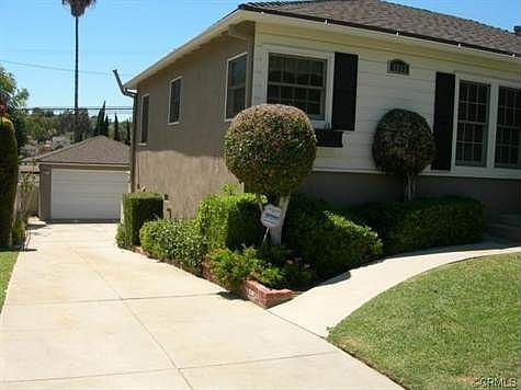 3rd image of 1913 Westmont Dr