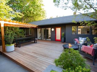 5011 SW Humphrey Park Rd, Portland, OR 97221