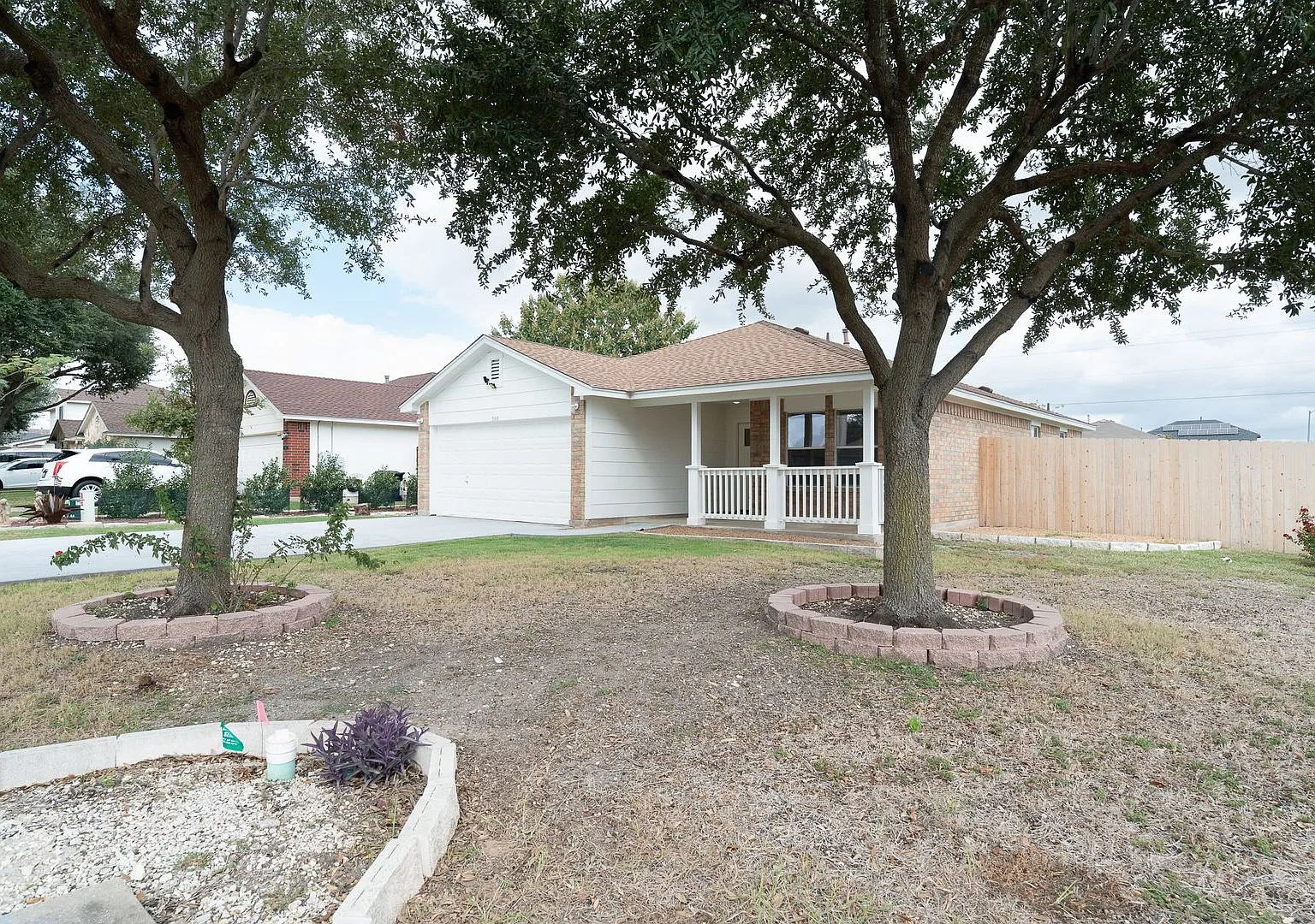 500 Mitchell Dr, Hutto, TX 78634 — Photo 3