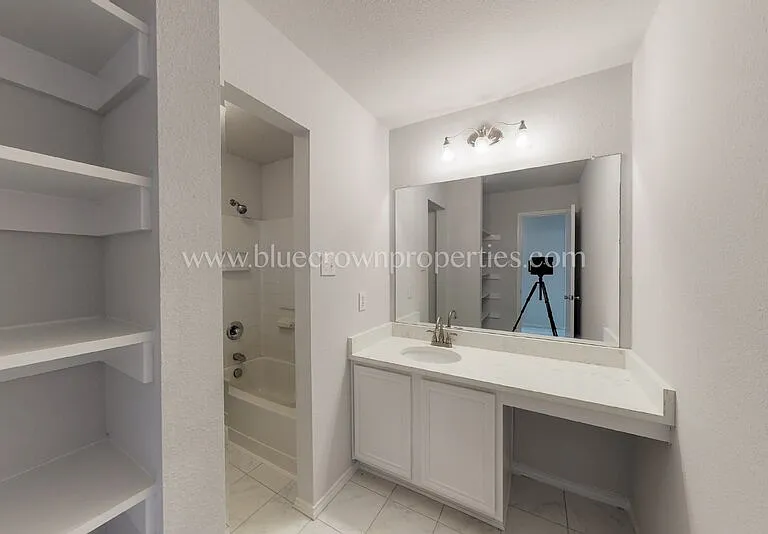 3208 Grant St — Photo 37