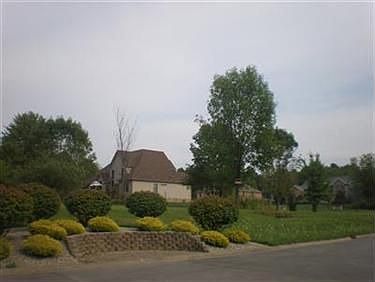 2nd image of 3863 Sablecreek Dr