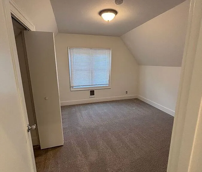 7802 Roosevelt Way NE — Photo 8