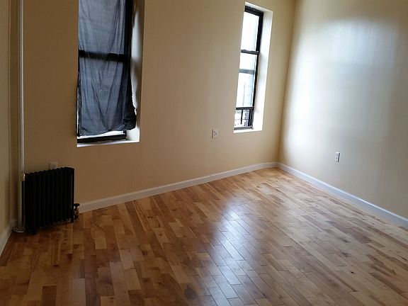 5th image of 520 W 163rd St APT B9