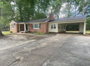 125 Sherwood Rd, Henderson, NC 27536