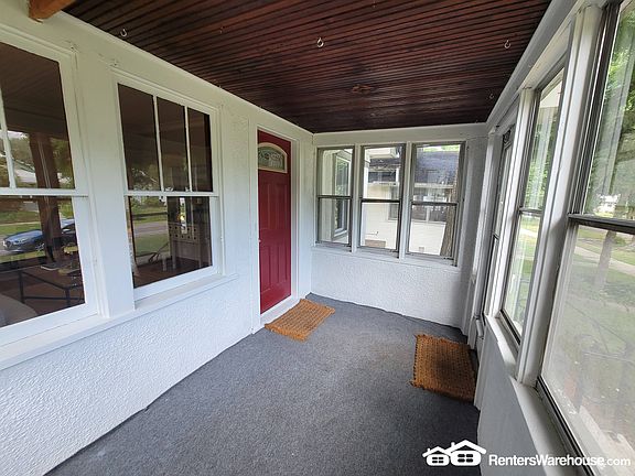 3rd image of 1362 Jefferson Ave