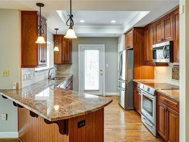 3139 Stony Point Rd #E — Photo 4