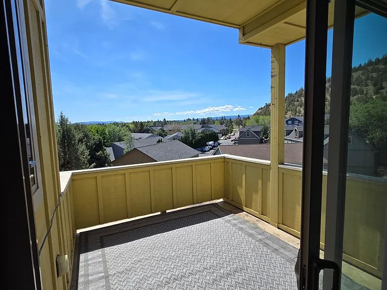 1714 NE Lotus Dr — Photo 4