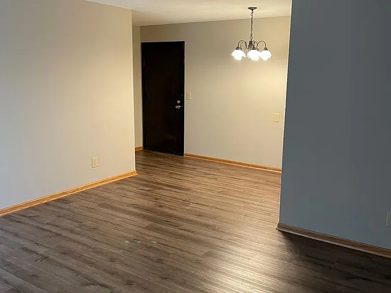 Cedar Avenue Apartments — Photo 39