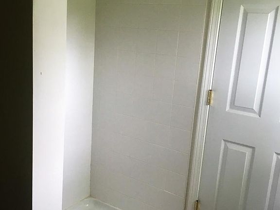 2 Bathroom with shower
