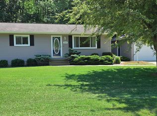3536 Lynmar Ln, Bay City, MI 48706