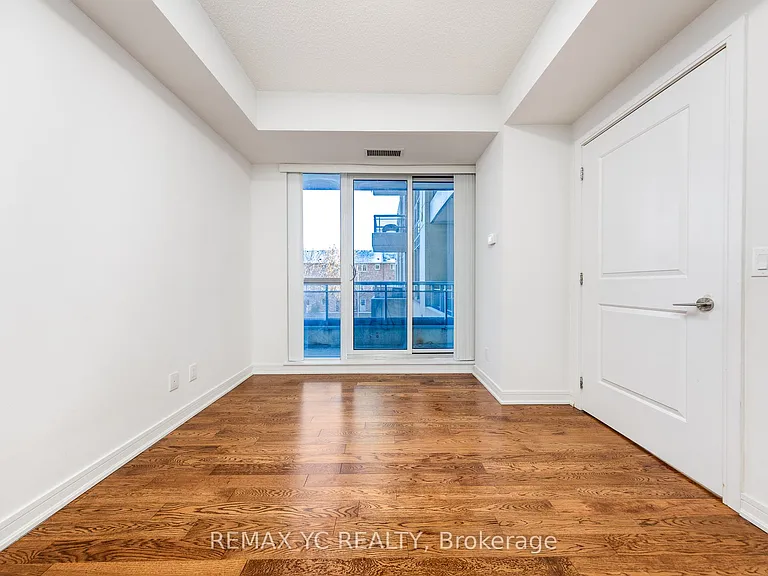 9191 Yonge St #201 — Photo 13
