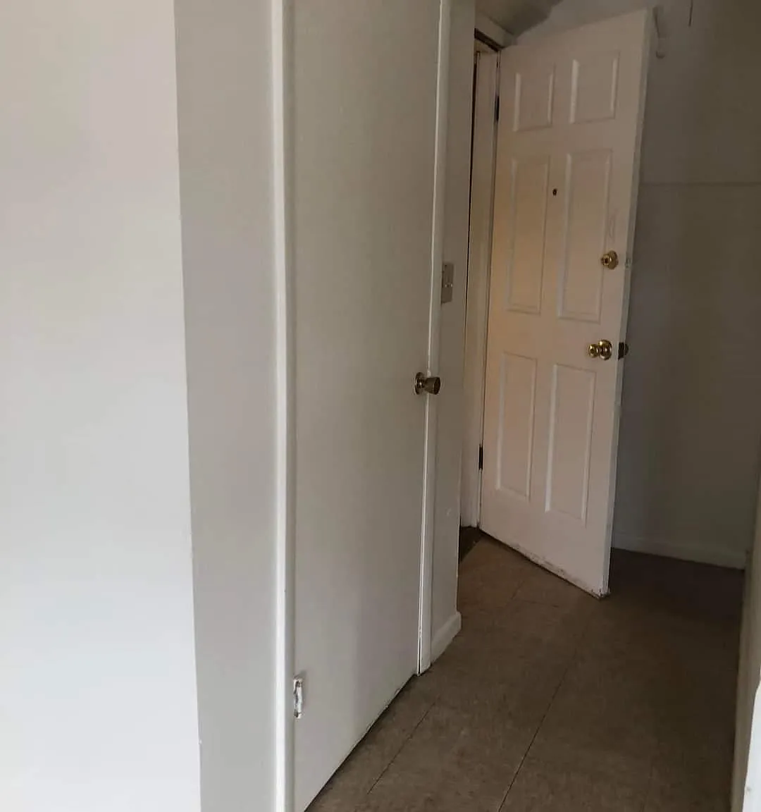 1 bed, 500 sqft, $1,300 — Photo 3