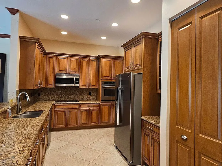 16117 Emerald Estates Dr #0 — Photo 19