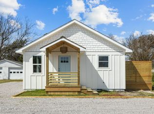 1615 Live Oak St #A & B, Beaufort, NC 28516
