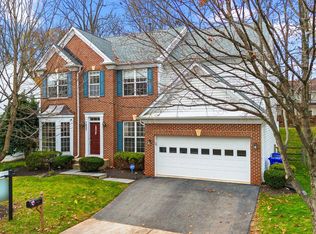 7827 Heritage Farm Dr, Gaithersburg, MD