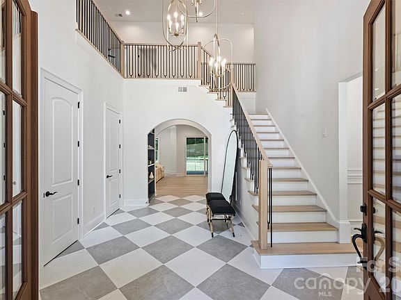 3rd image of 2409 Brandermill Pl