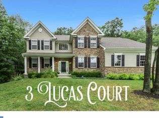 3 Lucas Ct, Mount Laurel, NJ 08054