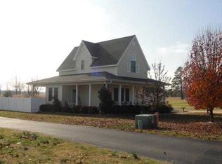 221 Heather Ln, Benton, KY 42025