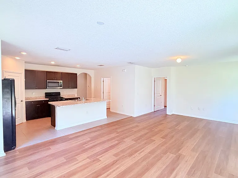 9803 Pepper Tree Pl — Photo 28