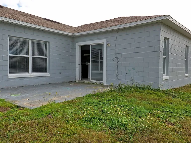 752 Paris Dr — Photo 13