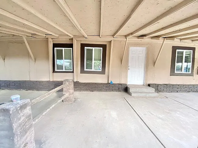 Studio, $725 — Photo 1