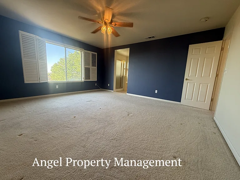 1245 Oak Haven Way — Photo 6