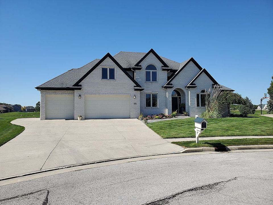 1st image of 600 Saint Annes Ct