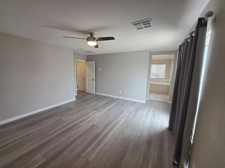 9456 Brough Ave — Photo 4