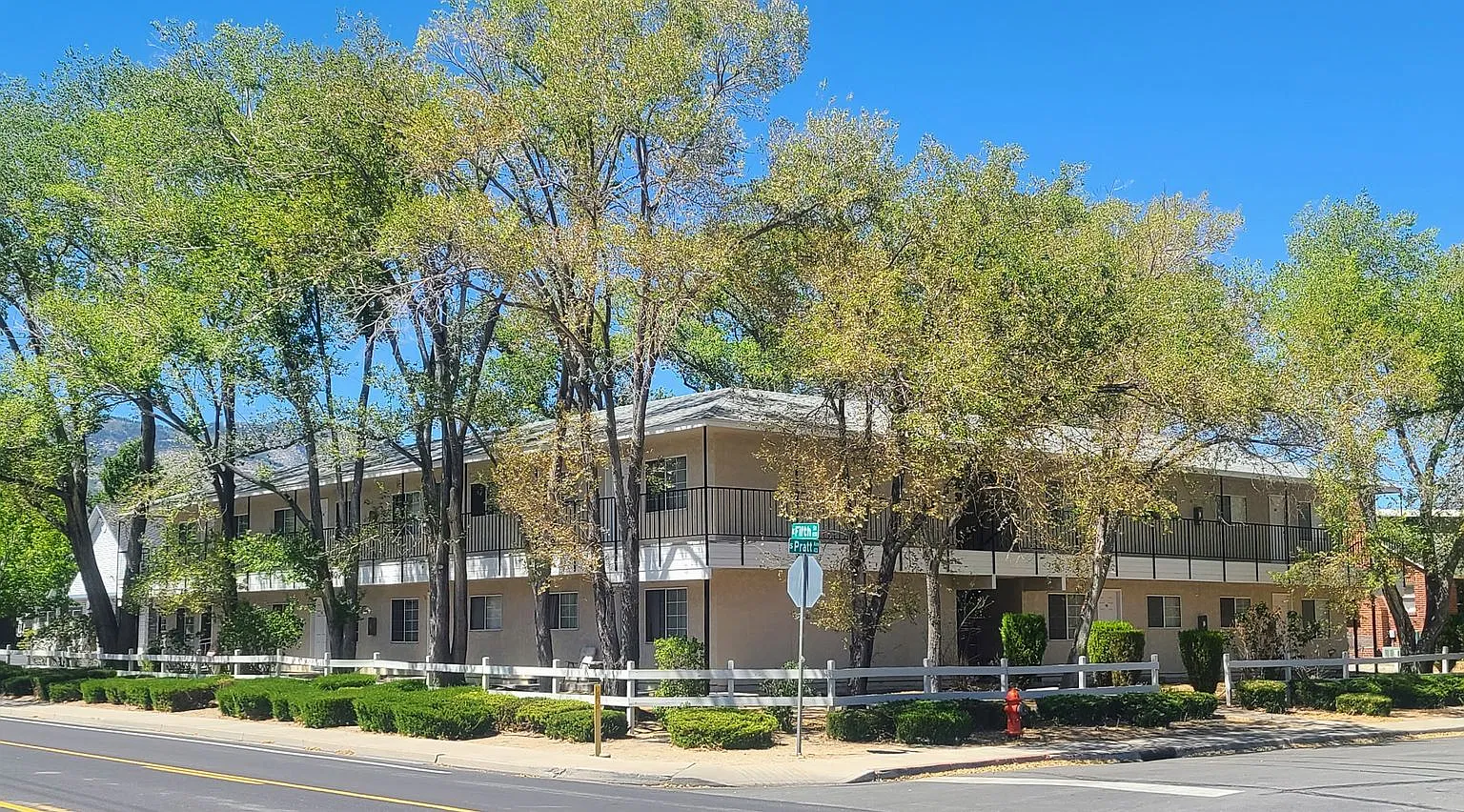 5th Street — Photo 4
