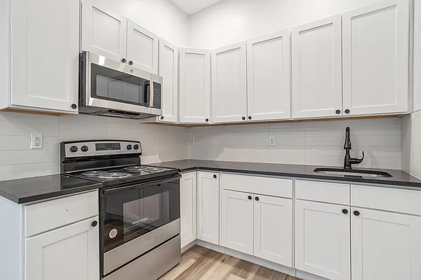 Rented by Reavis | media 35