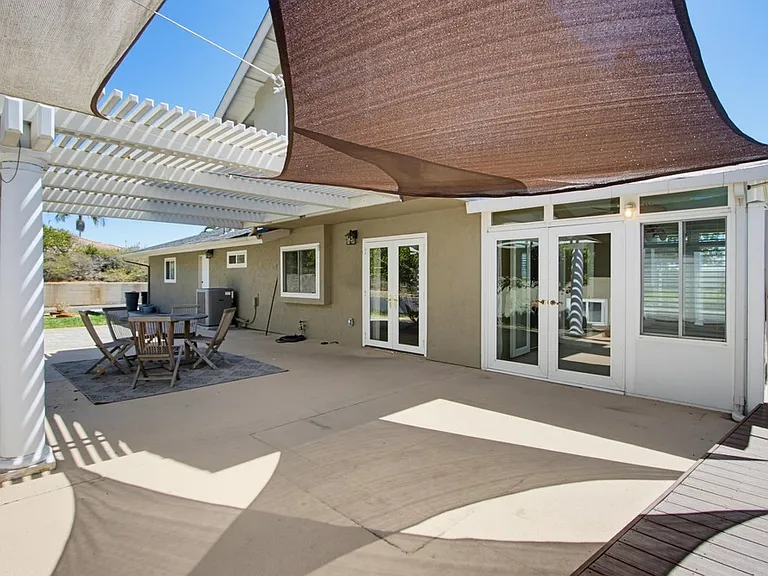2039 Lemon Ave — Photo 35