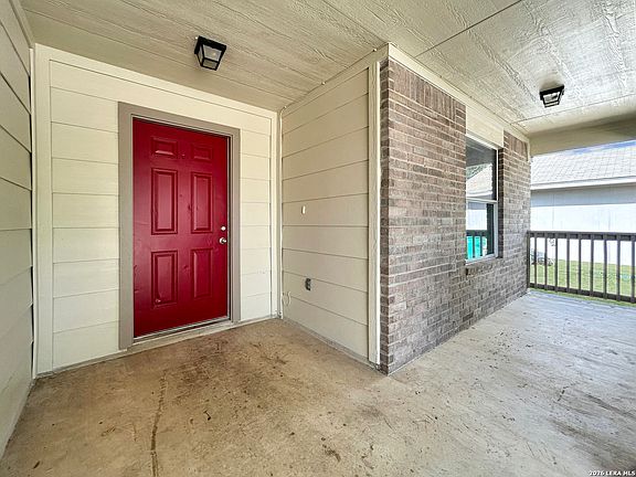 3rd image of 7130 Autumn Acres