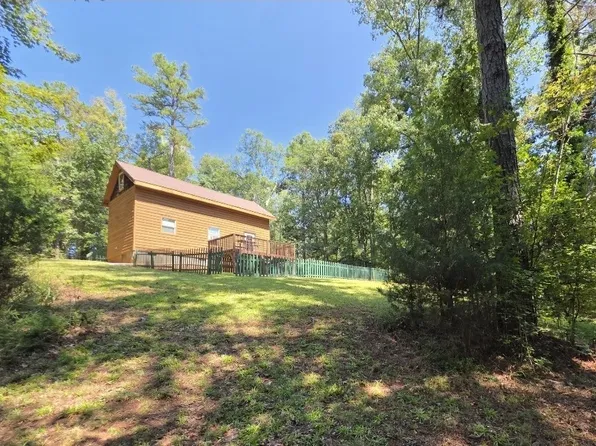 104 Lands End Dr, Iva, SC 29655